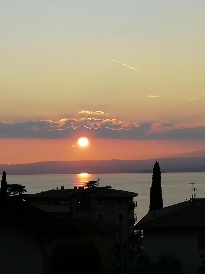 Casa Antichita Villa Torri Del Benaco Luaran gambar
