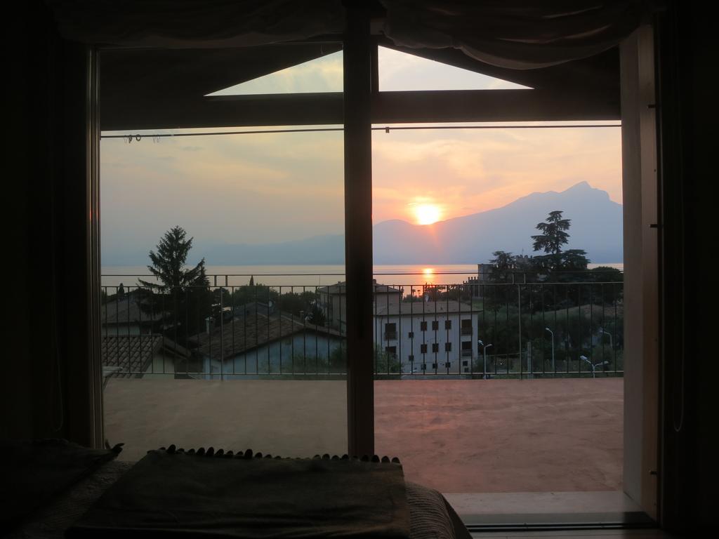 Casa Antichita Villa Torri Del Benaco Bilik gambar