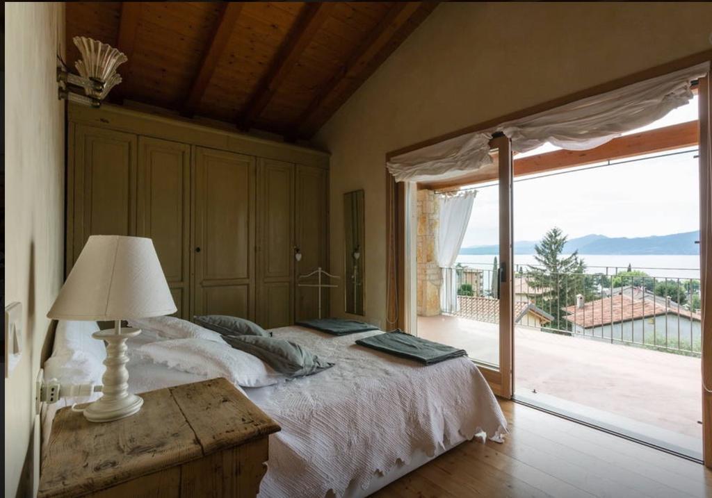 Casa Antichita Villa Torri Del Benaco Bilik gambar